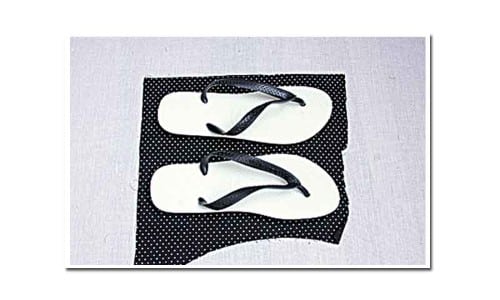Chinelo e tecido