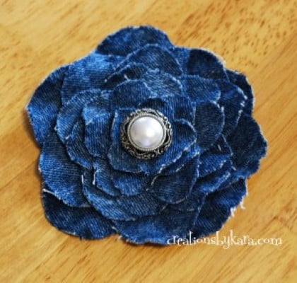 FLORZINHA DE JEANS