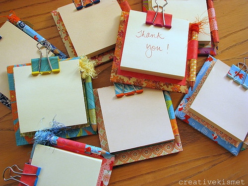 Suporte para bloco de notas pode também ser a lembrancinha de sua festa (Foto: blog.creativekismet.com)