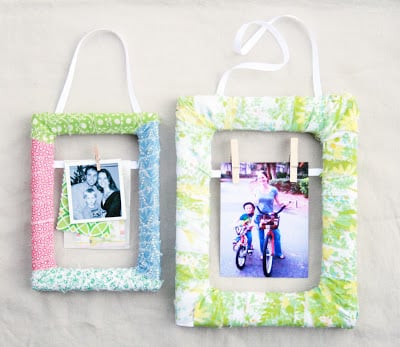 Decorar moldura de quadro com restos de tecido vai até deixar as suas fotos mais bonitas (Foto: thecreativeplace.blogspot.com.br)