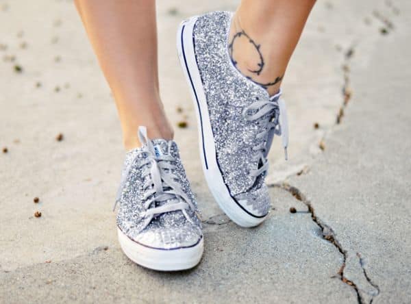 tenis glitter branco