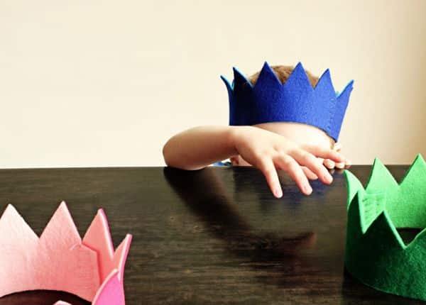 Como Fazer Coroa de Feltro Coroa de feltro é linda e diverte os pequenos (Foto: hellobee.com)