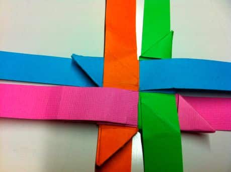 Aprenda como Fazer uma Estrela de Papel para Presente Aprenda como Fazer uma Estrela de Papel para Presente