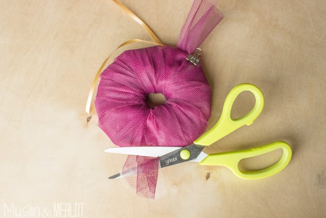 Pompom com Tule Pompom com Tule