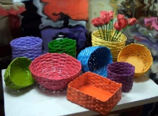 Estes simpáticos cestinhos de jornal deixarão sua casa muito mais bonita (Foto: Divulgação)