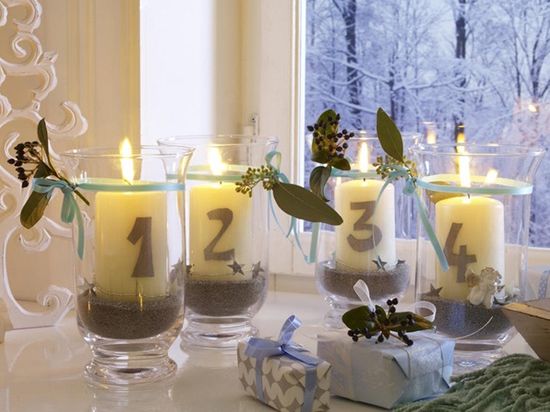 Estas velas para decoração de ano novo podem ser feitas com as cores de sua preferência (Foto: Divulgação)