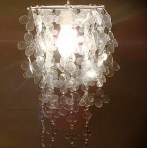 Esta linda luminária para o ano novo é muito fácil de ser feita e muito barata (Foto: Divulgação)