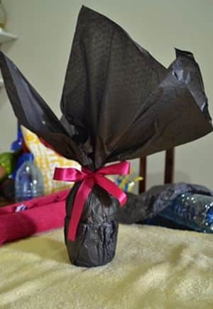 Este ovo de Páscoa com garrafa pet além de sustentável é muito fofo (Foto: Divulgação)