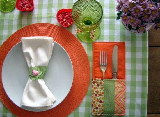 Este divertido porta-talheres para decorar mesa irá fazer você receber muitos elogios (Foto: Divulgação)
