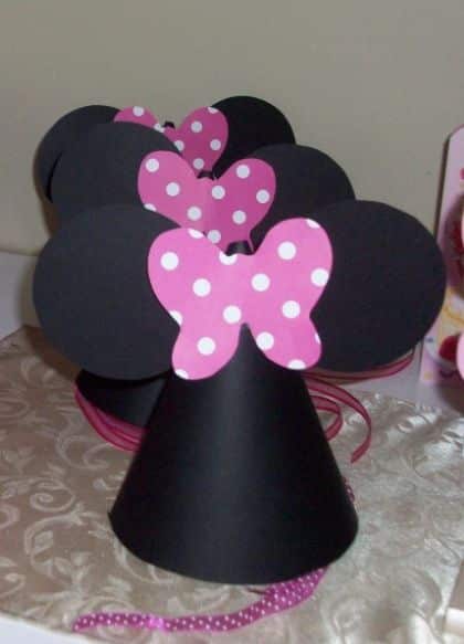 Este chapéu da Minnie deixará as amiguinhas de sua filha encantadas (Foto: ehojevaiserumafesta.com)