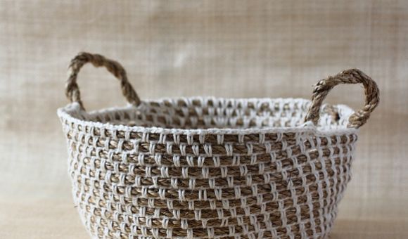 Cesta fruteira de crochê é linda e vai deixar a sua cozinha muito mais bonita (Foto: craftpassion.com)