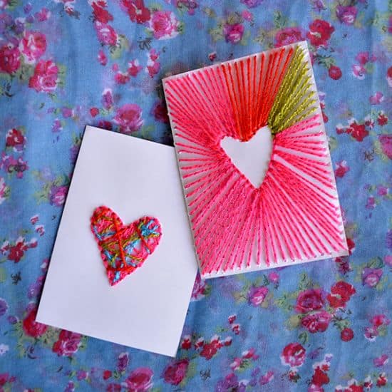 Decorar cartões com linhas é muito divertido (Foto: dreamalittlebigger.com)