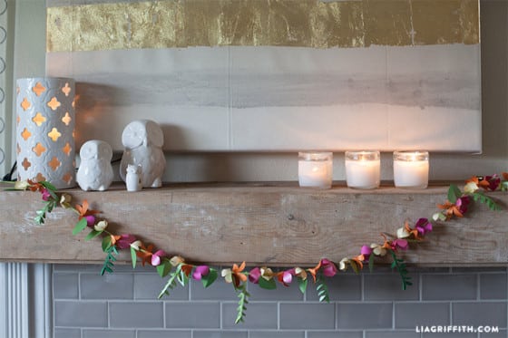Estas flores de papel para decoração podem ter as cores que você quiser (Foto: liagriffith.com)