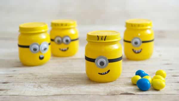 Minions em pote de papinha são fáceis de serem feitos (Foto: bettycrocker.com)