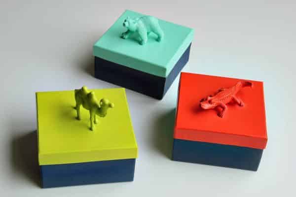 Reaproveitar brinquedos antigos é muito fácil e pode também ser divertido (Foto: hellobee.com)