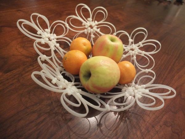 Faça esta fruteira de mesa também colorida (Foto: instructables.com)