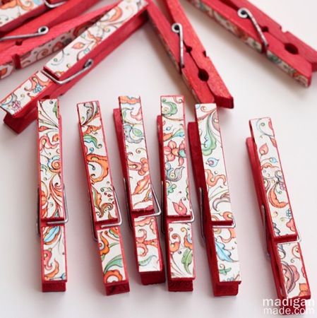 Invista em muitos pregadores tingidos e decorados para o seu dia a dia (Foto: madiganmade.com)