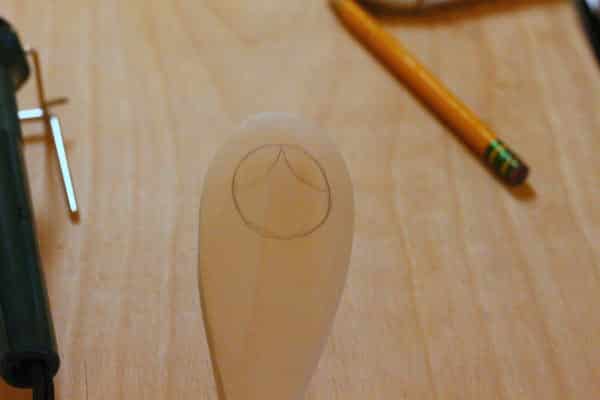 Como Decorar Colher de Pau Passo a Passo (Foto: thinkcrafts.com)