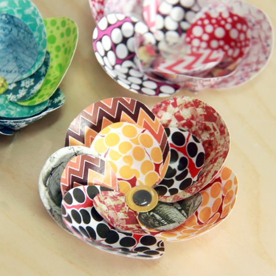 Como Fazer Flores com Círculos de Papel (Foto: worldofpineapple.com)