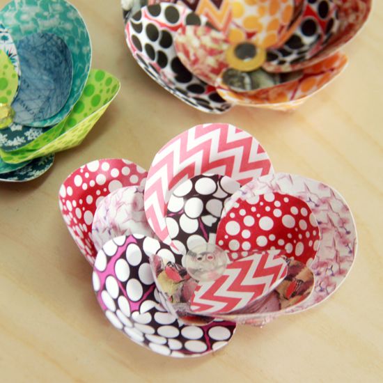Como Fazer Flores com Círculos de Papel (Foto: worldofpineapple.com)