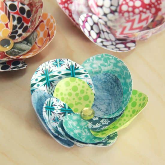 Como Fazer Flores com Círculos de Papel (Foto: worldofpineapple.com)