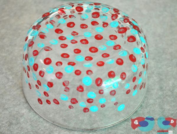 Como Fazer Pintura com Efeito Colorida em Vidros (Foto: thelovenerds.com)