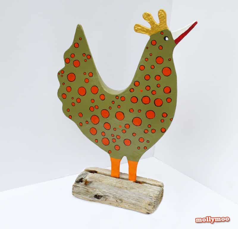 Galinha de Papel Machê Passo a Passo (Foto: mollymoocrafts.com)