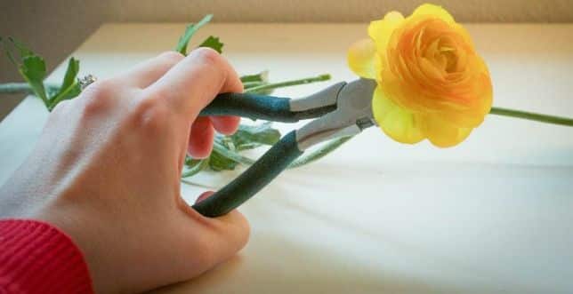 Passo a Passo de Letras Decoradas com Flores Passo a Passo de Letras Decoradas com Flores