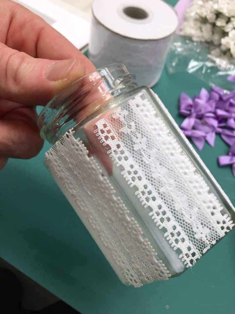 Ideia para Decorar Frascos com Renda Ideia para Decorar Frascos com Renda