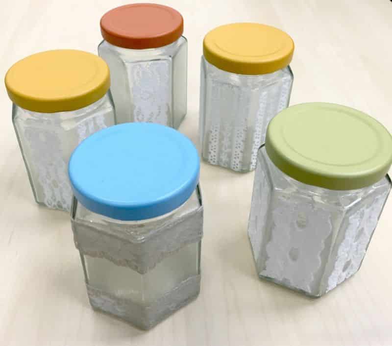 Ideia para Decorar Frascos com Renda Ideia para Decorar Frascos com Renda