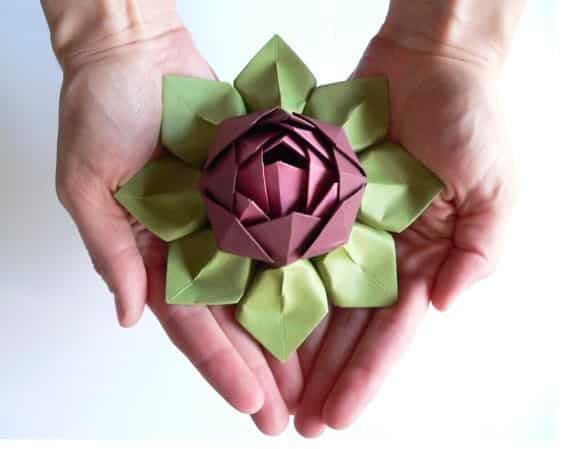 Flor de Lótus em Origami Flor de Lótus em Origami