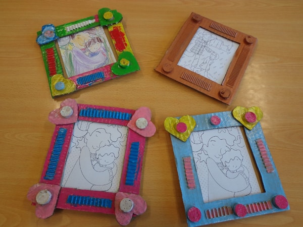 Dicas de Porta-Retrato com Papelão Dicas de Porta-Retrato com Papelão
