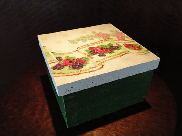 Dicas de Decoupage em Madeira Dicas de Decoupage em Madeira