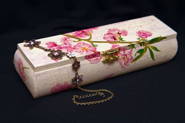 Dicas de Decoupage em Madeira Dicas de Decoupage em Madeira