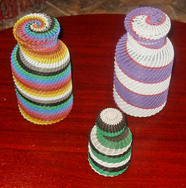artesanato com garrafa e fio de telefone artesanato com garrafa e fio de telefone