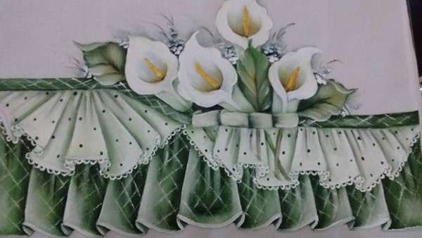 pano de prato pintado com lirios pano de prato pintado com lirios