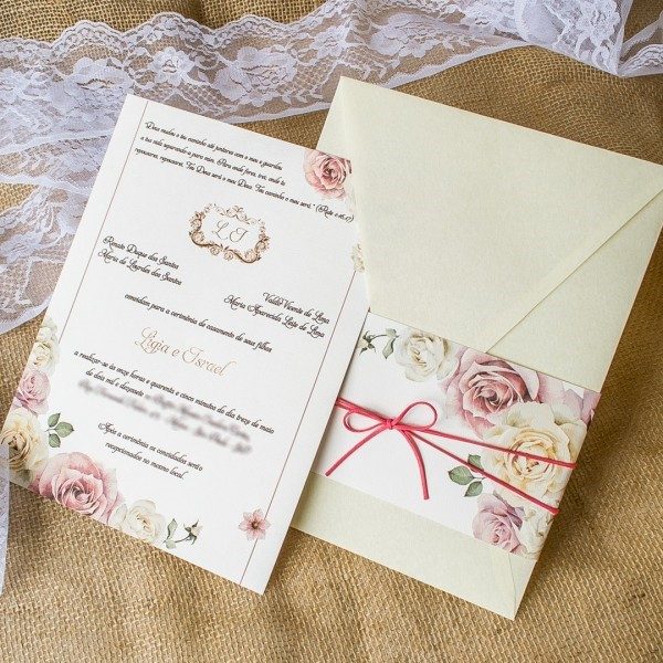 convite-de-casamento-floral com envelope