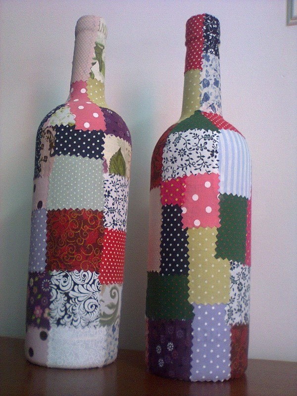 garrafa de vinho decorada tecido