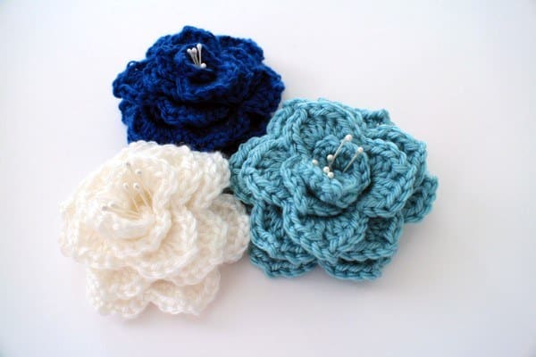 flor de croche enrolada