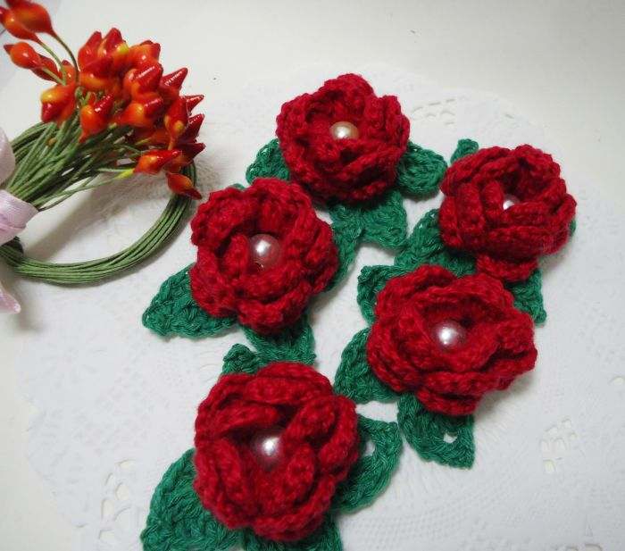 flor vermelha de croche