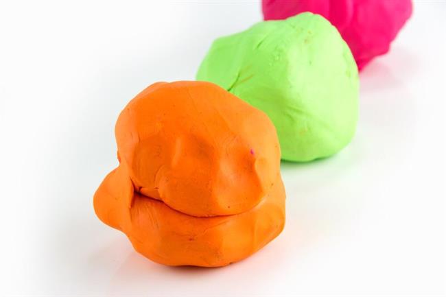 massinha Play Doh caseira com suco