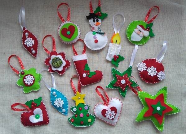 enfeite de árvore de natal em feltro
