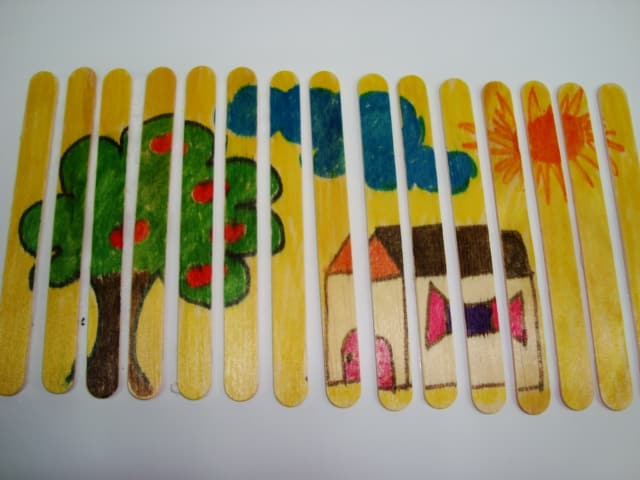 brincadeira com palito de picolé