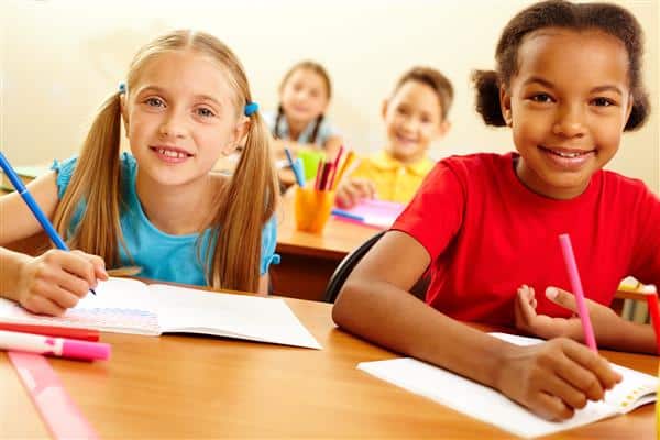 Desenhos para capa de caderno escolar para imprimir Desenhos para capa de caderno escolar para imprimir