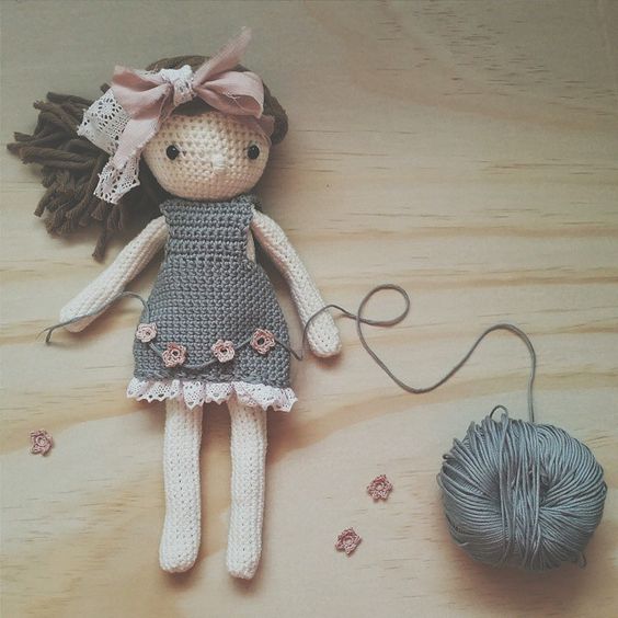 boneca de croche articulada