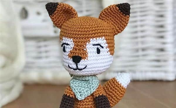raposa amigurumi