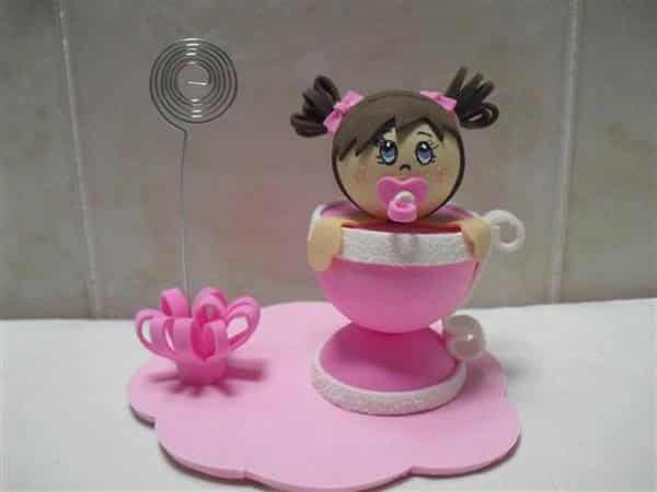 bebe na xicara de eva