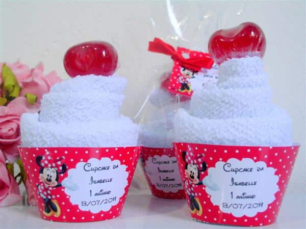 cupcake de toalha lembrancinha minnie