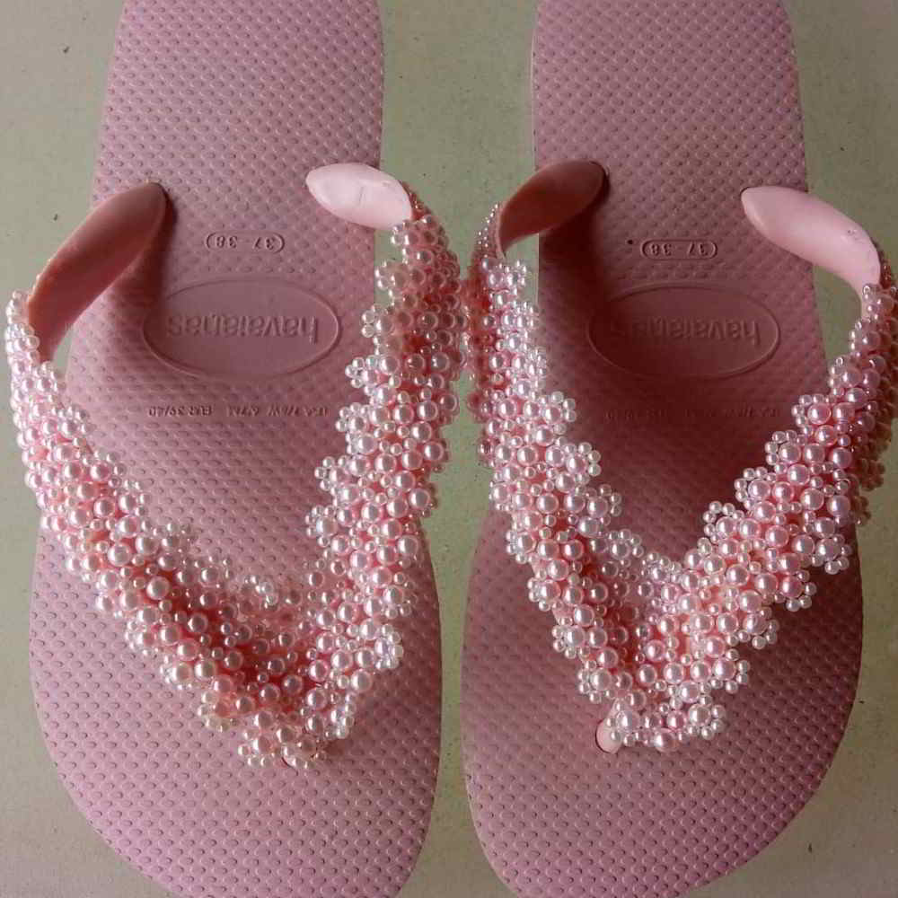 sandalias havaianas personalizadas com miçangas passo a passo