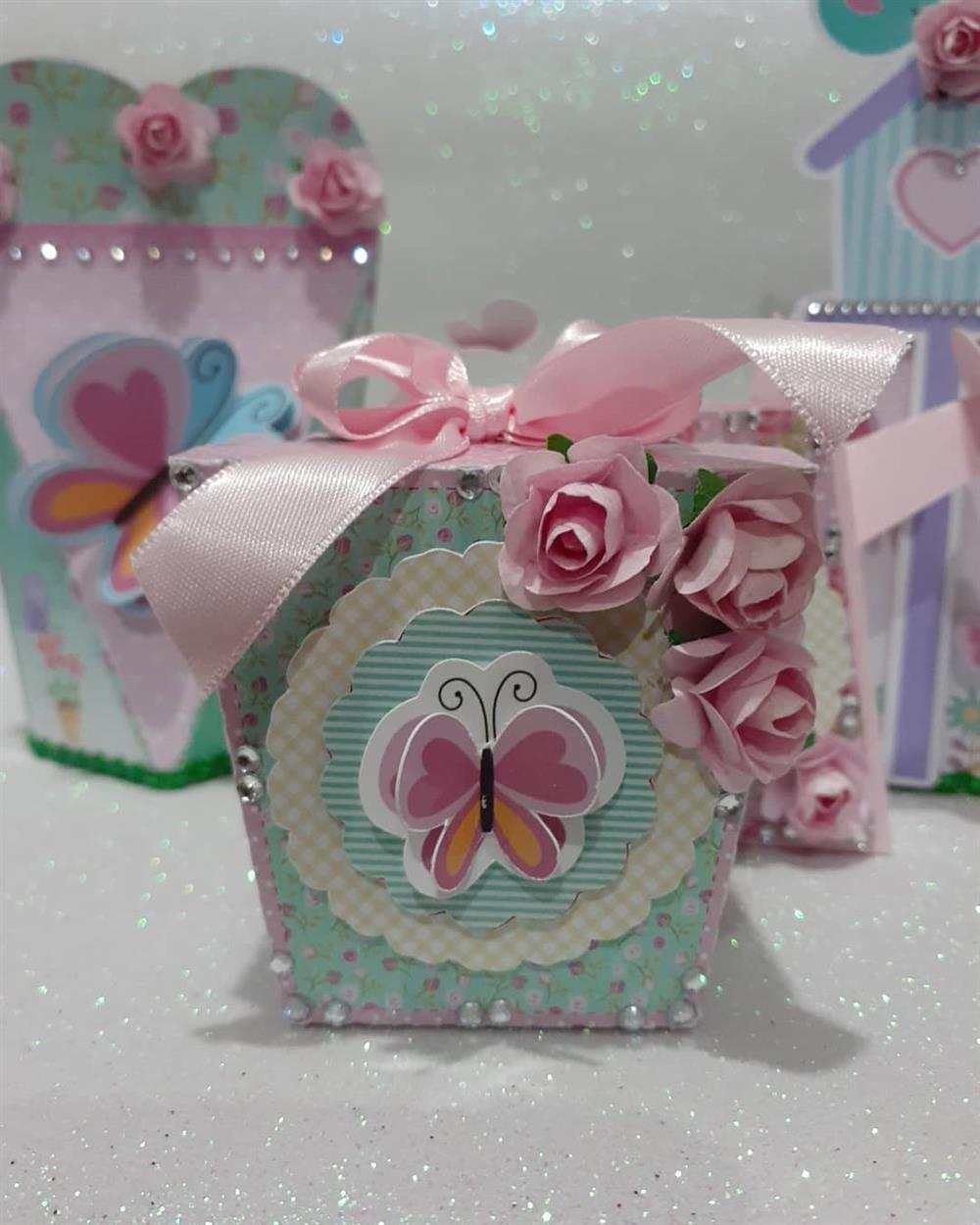 caixa sushi personalizada com flores